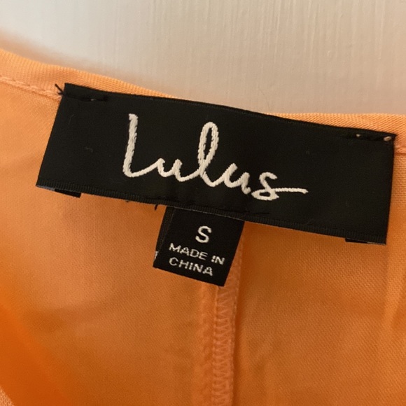 LuLu’s NWT Orange Cream Surplice Wrap Tank Top Size Small S - Picture 3 of 4